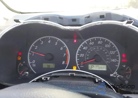 2011 Toyota Corolla Le z USA, uszkodzony, nr VIN 2T1BU4EE2BC568087